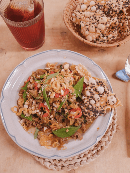 Thịt bò xúc bánh đa&nbsp;nướng